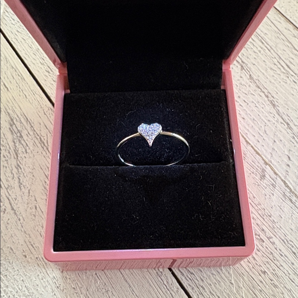 Sterling Silver/ CZ Stones Heart Ring size 9 new